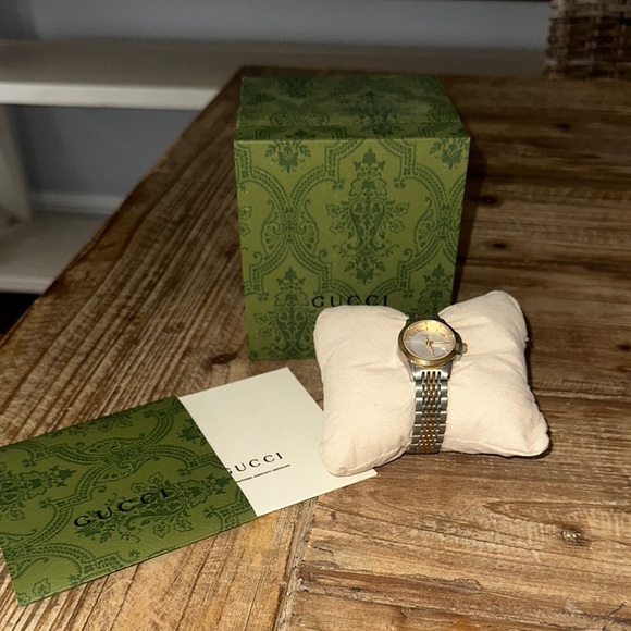 Gucci Gold and Silver Watch with Box - Picture 1 of 6